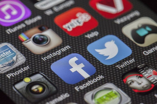 Les pièges des réseaux sociaux||The magic tricks of social medias